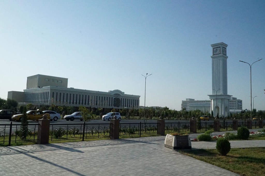 A wide Soviet-planned avenue and the clocktower in central Urgench, the gateway city for Khiva