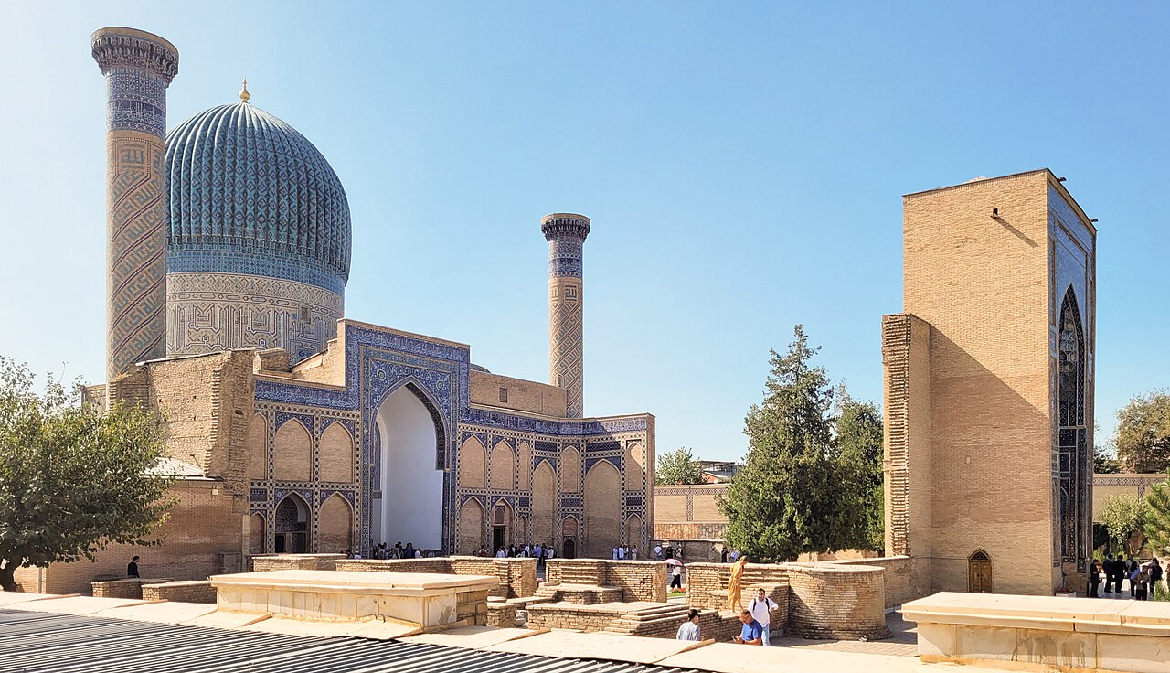 The Perfect 10-Day Uzbekistan Itinerary (2026)