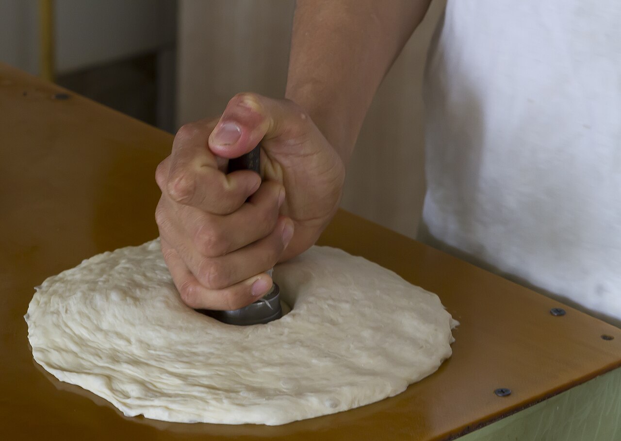Uzbek Culture & Etiquette: Customs to Know